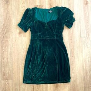 Lulus Green Velvet dress